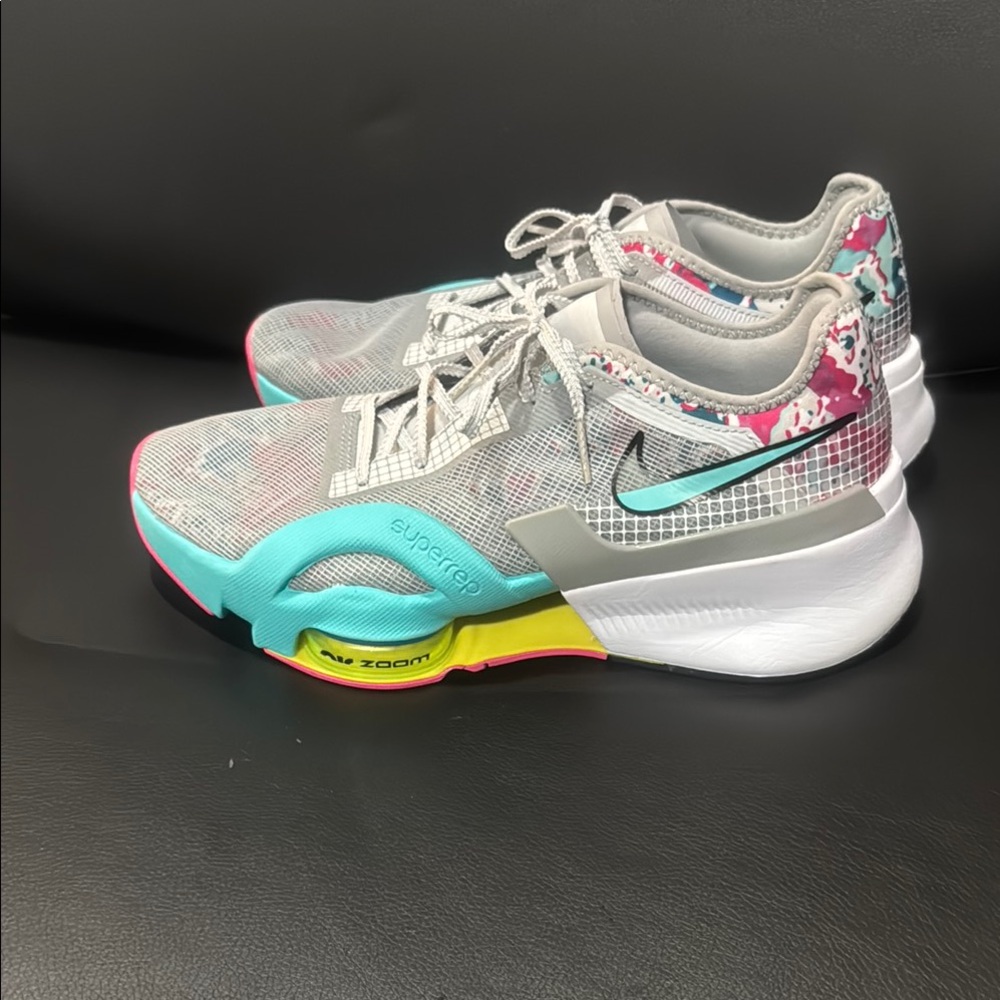 Nike Women's Multicolor Athletic Shoes
